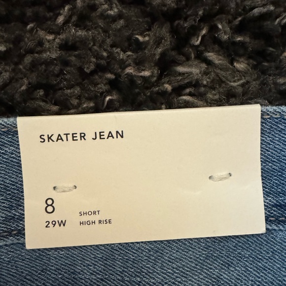AE Size 8. High-rise Short Length Baggy Jean. - Picture 10 of 12